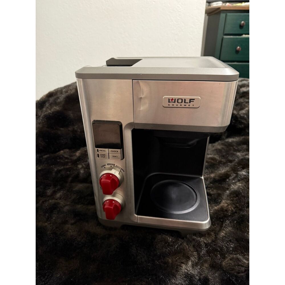 WOLF Gourmet Coffee Maker WGCM10OS Red Knobs Auto Drip System 10 Cups